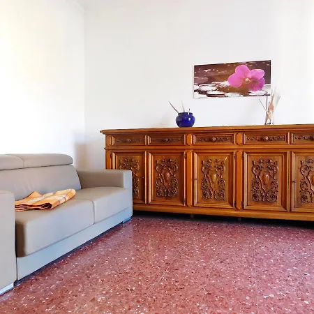 Apartment Le Stanze Del Papa, *